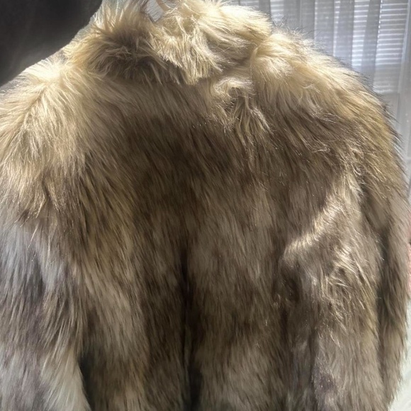 Fashion Nova Fur Coat - Picture 4 of 4